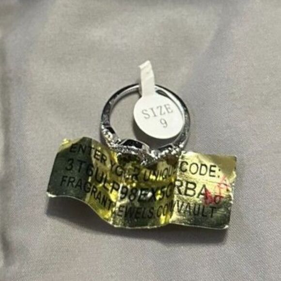 Fragrant Jewels Rings Bundle #2 - Size 9 - Picture 10 of 15